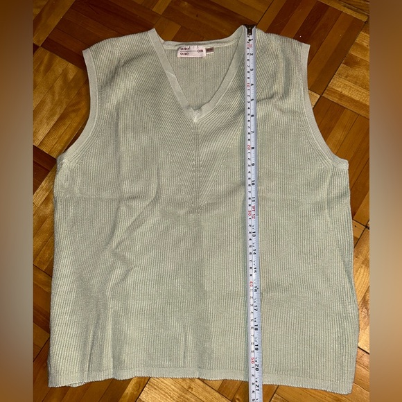 One on one | knit light green tank v-neck cotton blend | size M - Picture 5 of 8